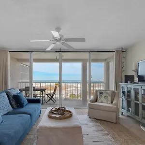 magnolia-house-at-destin-pointe-iii.panamacity-beachhotels.com/